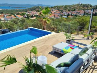 Villa with a view and heated pool in Croatia - Murter - 9