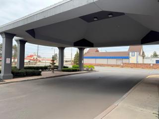 Quality Inn & Suites Banquet Center - 9