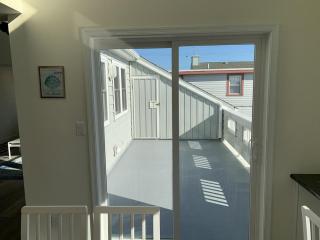 Ship Bottom Condo Just One Block From The Beach! - Ship Bottom - 4