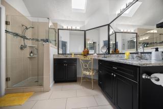 Sunshine Villa Close to DFW Airport - 9