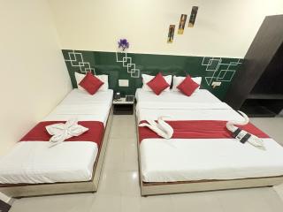 Hotel Kailash Park- Near International Airport - Bombay - 4