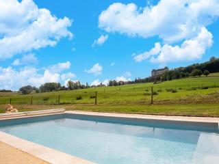 Charming House in Hautefort with Pool & Nature - Hautefort - 9