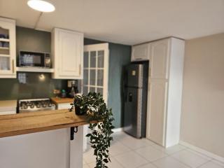 Cozy & Serene Apt Near Savannah - Port of Spain - 5