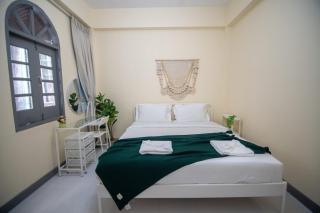 Beachfront 4-BR House in Patong - 7