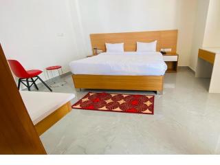 Shri Bansuri Dham Inn - Vrindāvan - 2