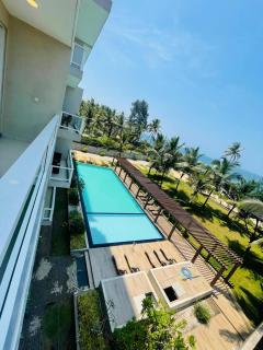 Beach front Apartment - Uswetakeiyawa - 0