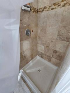 Private Entrance Full kitchen 2 bedroom Apartment - Fredericksburg - 1