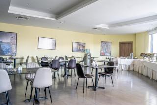 Liv Weibdeh Hotel Suites - Amman - 1