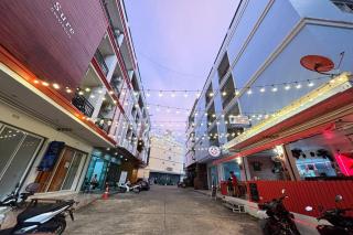 Praew Mansion - Kamala Beach - 6