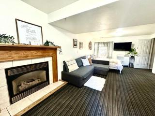 Hawaiian Sunshine in Provo, Utah - 8