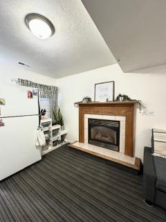 Hawaiian Sunshine in Provo, Utah - 6