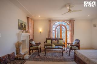 StayVista at Hampton Grove - Bonfire, Jacuzzi - Srinagar - 5