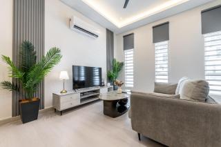La Ferringhi Villa - Marblelous 5BR Bungalow by ALV - Batu Ferringhi - 5