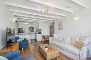 Belle Escapes - Waterfront Serenity in Seacliff - 3