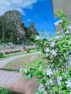 รักเขาแอนด์บ้านมุง - Ban Mung - 1