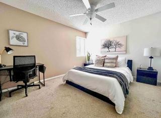 Modern Apartment in Prime La Jolla Location - San Diego - 6