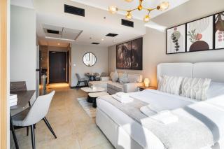 Stylish Jlt Studio Lake View Poolmarina Walk - 1