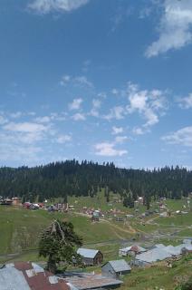 Bus142 hostel - Bakhmaro - 2