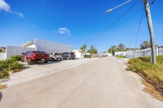 Charming 2 BR Oasis in Oranjestad by Bocobay - 2