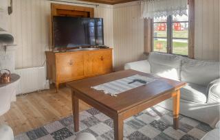 2 Bedroom Nice Home In Bredaryd - Bredaryd - 1