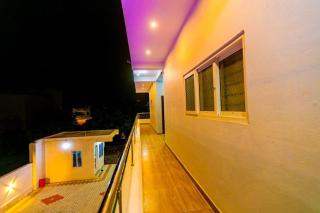Golden Sparrow 4 BHK apartment with Swimming Pool - Kottakupam - 4