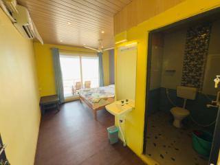 Wave n’ sea beach cottage - 1