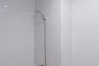Great Location Studio Room at Patraland Urbano Apartment By Travelio - Bekasi - 6