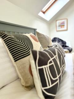 Priory Barn Apartment - 2