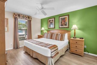 First Floor With Lake Views - Naples - 9