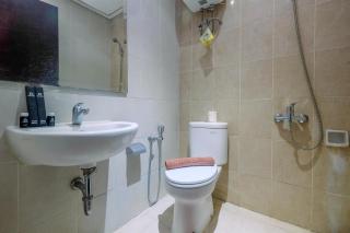 Comfort and Homey 2BR at Nifarro Park Apartment By Travelio - 3