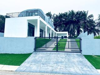 Luxe 2025 Banseng Court - Kampong Alor Gajah - 1