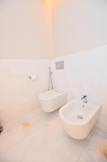 Stylish 1-BR Retreat with Sweeping Views in Palm Tower - 2