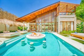 Villa Orlando - Brand New 9BR Jacuzzi Cinema - Seminyak - 5