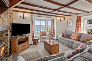 Hill Cottage - Spectacular Sea Views Parking - 0