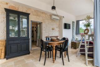 Mediterranean villa with private pool and garden - 3