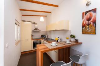 ApartmentHouse Ivana - Betina - 5