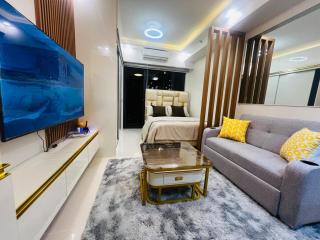 Modern Makati Condo with Balcony & Cityscape Views - Manila - 8