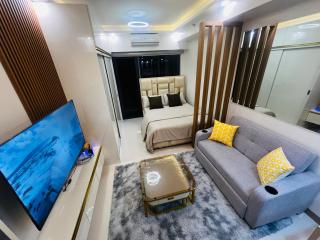 Modern Makati Condo with Balcony & Cityscape Views - Manila - 7