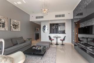 Classy 1 bedroom apartment with Marina View - 2