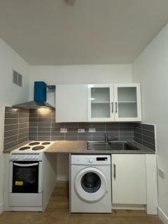 Captain studio flat bed and free pizza - Eltham - 3