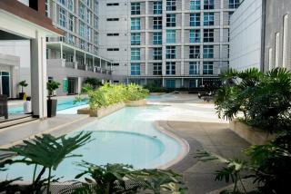 Beautiful 1-Bedroom Condo in Makati - Pool, Gym & Near Airport - Manila - 3