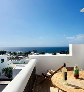 Canaryislandshost I Dalia - Puerto del Carmen - 0
