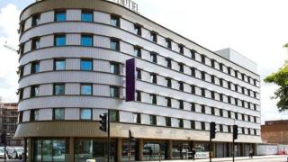 Cozy En-Suite Stay, Steps from Elizabeth Line - Woolwich - 8