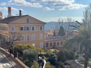 2 Pièces Vue Mer à proximité des Parfumeries - Grasse - 9