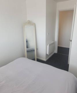 Serene City Retreat - 2 Bedroom Flat for Rent - London - 1