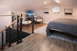 Shares Loft Luxury Apt - NEW! - Rockledge - 1
