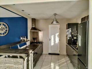 Maison 100m2 plain pied 3 chambres piscine 2 places Parking - Gigean - 8
