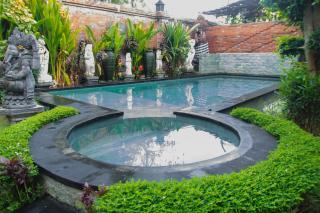 Wisnu Lumbung Uluwatu - Uluwatu - 2