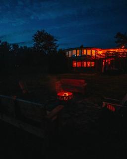 Idyllic Mountain Stay Hot Tub, Wood Stove, Games - Windham - 8