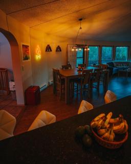 Idyllic Mountain Stay Hot Tub, Wood Stove, Games - Windham - 6
